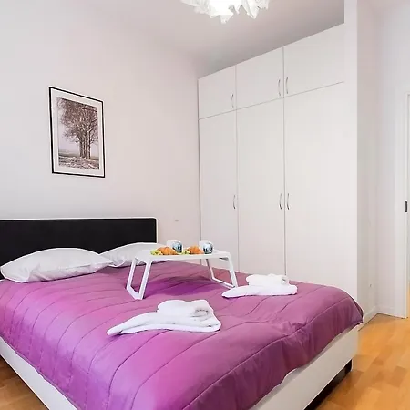 Residential Barona In Centre Appartement